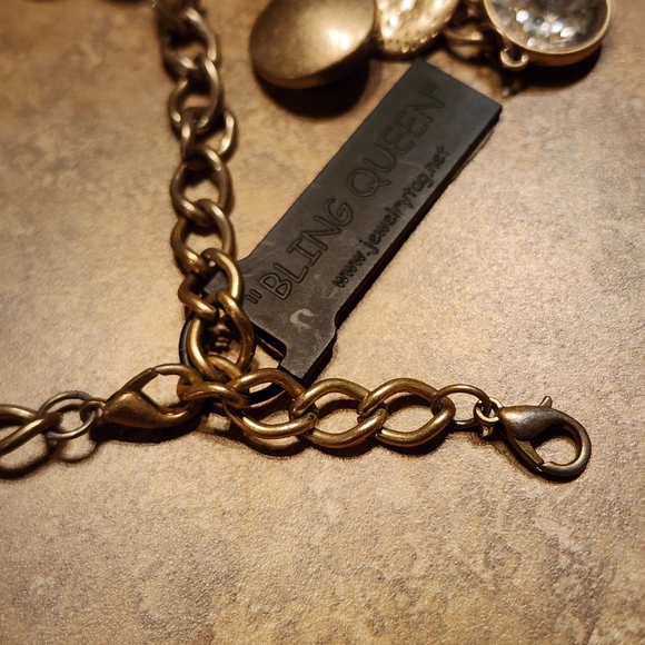 NWT Premier Designs Bombshell Matte Gold Tone Rhinestone Necklace - Picture 4 of 6